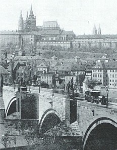 Historisches Foto des Hradschins von der Moldau aus gesehen, 19. Jahrhundert