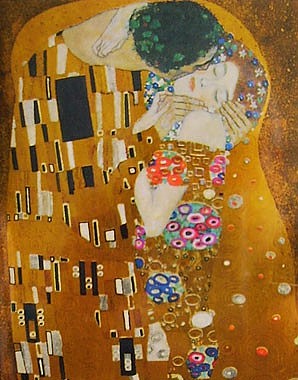 Gustav Klimt's *Kiss* as decoration on a coffee tin, photograph