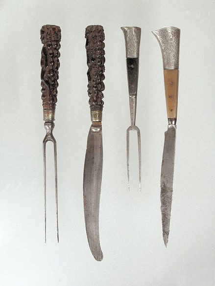 Knives and two tined forks 16th to 18th century Die Welt der
